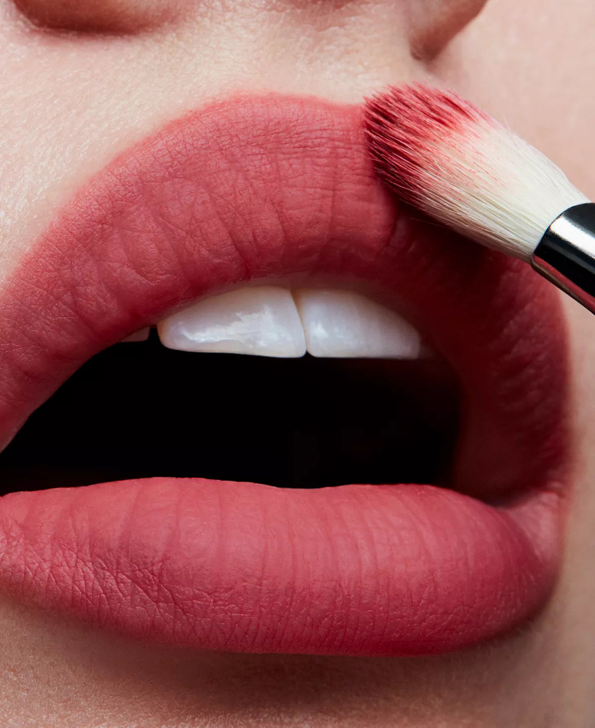 MAC HAIL TO THE CHIC LIPSTICK TRIO